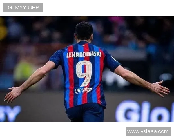 巴萨宣布签下国际米兰后卫,引发球迷热议 巴萨宣布签下国际米兰后卫,引发球迷热议