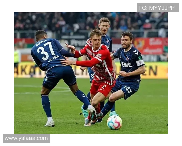 拜仁慕尼黑轻松战胜奥格斯堡，继续领跑德甲积分榜