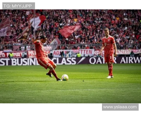 拜仁慕尼黑逆袭沙尔克04，继续保持不败纪录