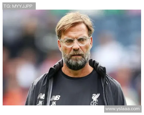 英超球队利物浦主教练克洛普重返慈善传统，为当地社区提供援助