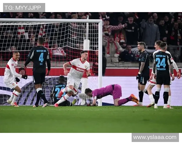 斯图加特遭遇德甲失利,遗憾告负无法展现实力 斯图加特遭遇德甲失利,遗憾告负无法展现实力