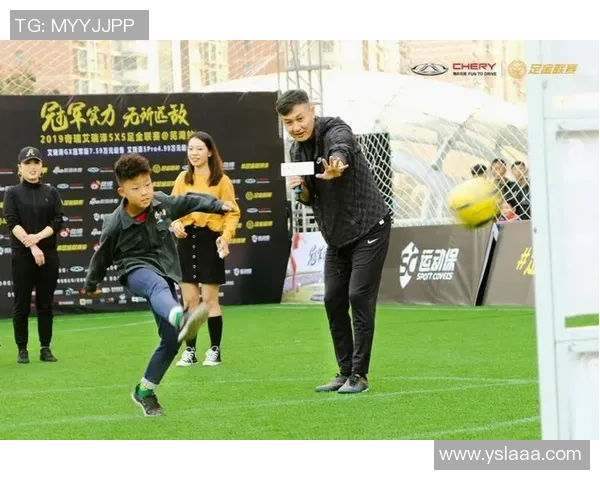 凯-费尔德诚意邀请中国球员加盟球队，共筑足球新辉煌